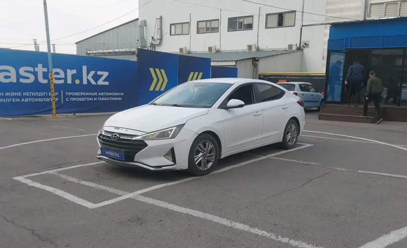 Hyundai Elantra 2018 года за 7 500 000 тг. в Алматы