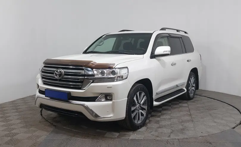 Toyota Land Cruiser 2016 года за 28 190 000 тг. в Астана