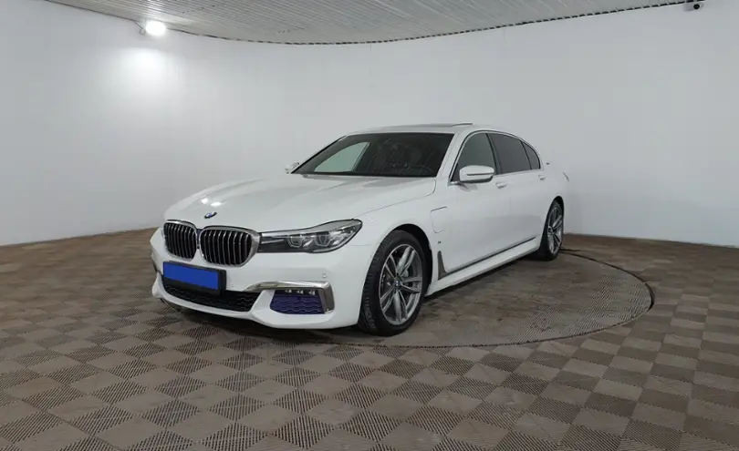 BMW 7 серии 2017 года за 26 800 000 тг. в Шымкент