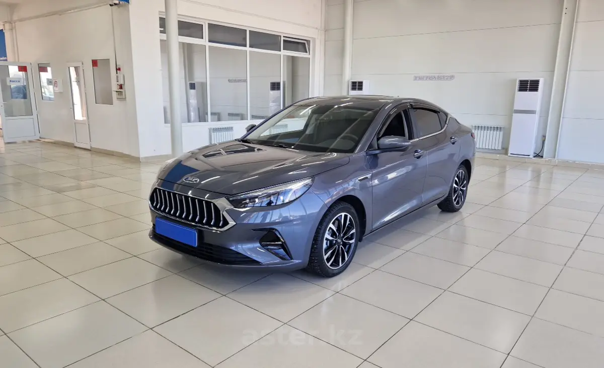 2023 JAC J7