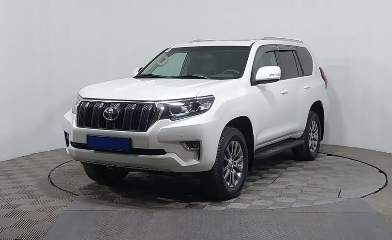 Toyota Land Cruiser Prado 2020 года за 28 000 000 тг. в Астана