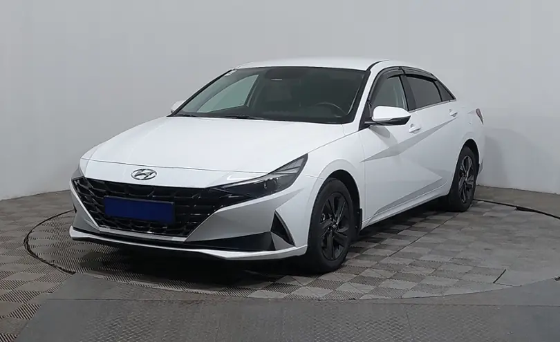 Hyundai Elantra 2021 года за 9 750 000 тг. в Астана