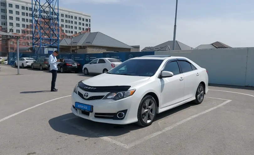 Toyota Camry 2014 года за 9 250 000 тг. в Шымкент