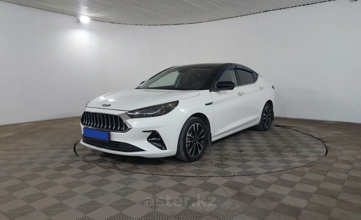 2021 JAC J7