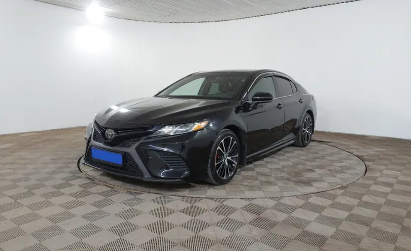 Toyota Camry 2019 года за 10 990 000 тг. в Шымкент