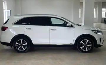 Kia Sorento 2019 года за 11 500 000 тг. в Актобе фото 4