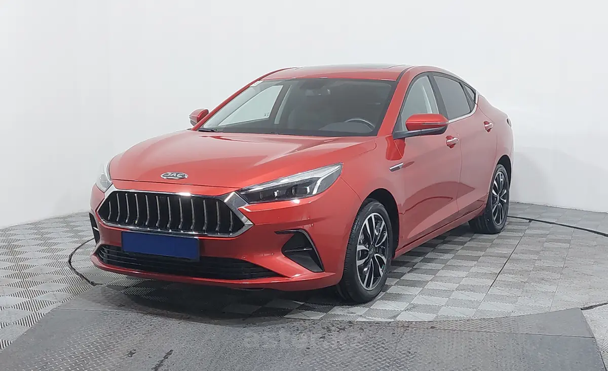 2023 JAC J7