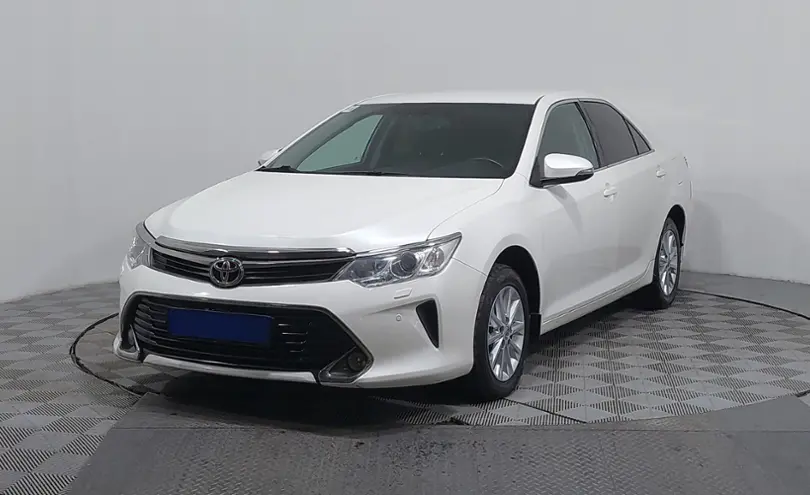 Toyota Camry 2015 года за 10 290 000 тг. в Астана