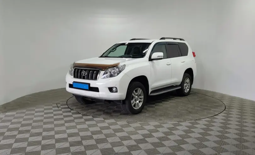 Toyota Land Cruiser Prado 2010 года за 13 990 000 тг. в Алматы
