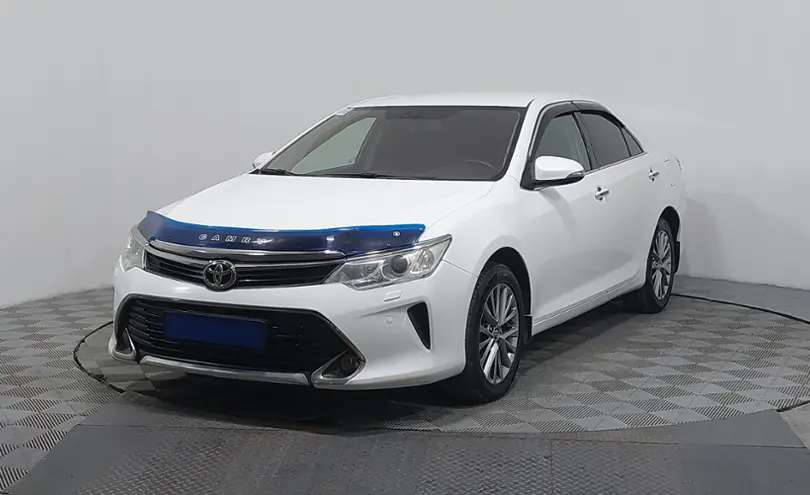 Toyota Camry 2015 года за 9 850 000 тг. в Астана