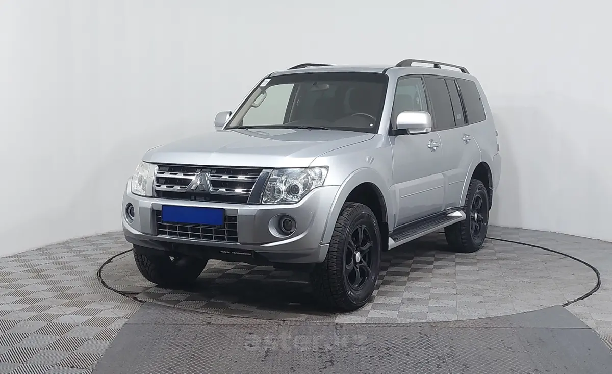 2012 Mitsubishi Pajero