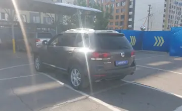 Volkswagen Touareg 2007 года за 6 500 000 тг. в Алматы фото 4