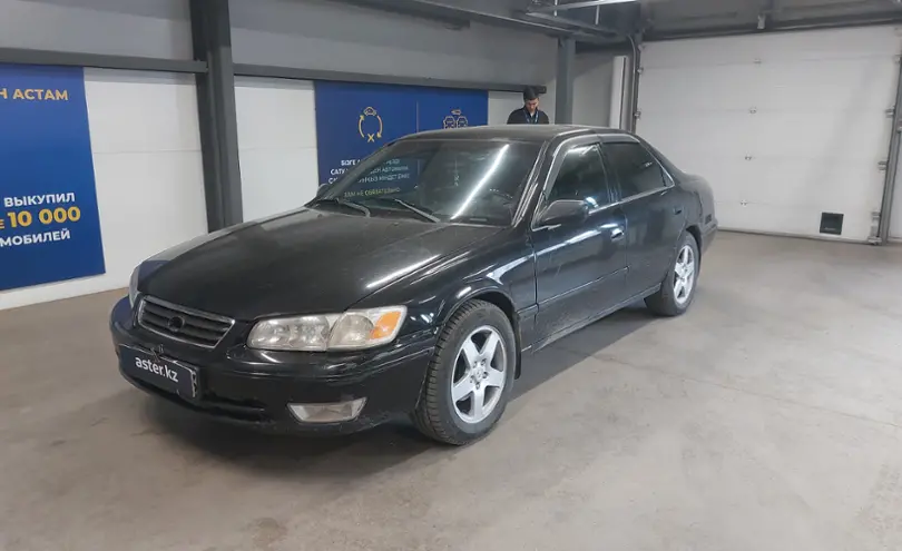 Toyota Camry 2000 года за 3 000 000 тг. в Астана