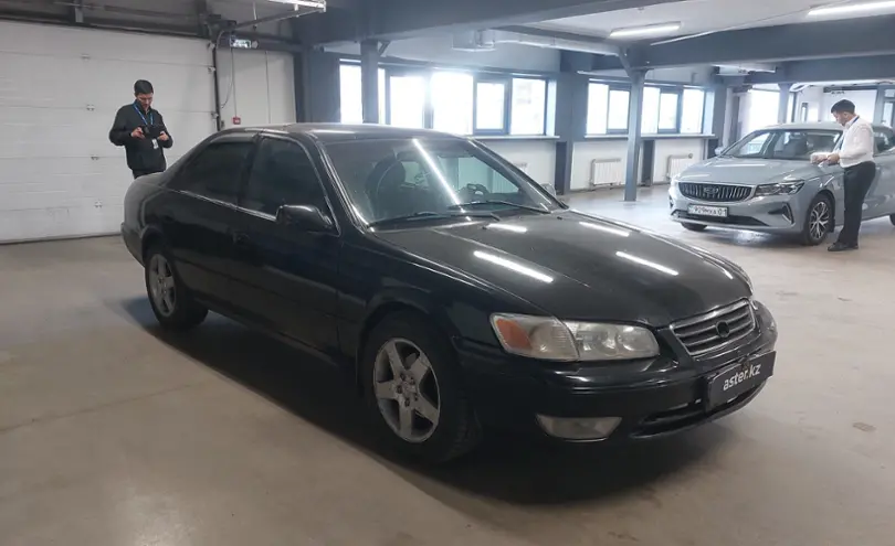 Toyota Camry 2000 года за 3 000 000 тг. в Астана фото 2