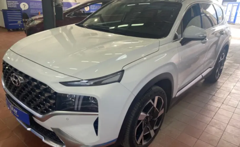 Hyundai Santa Fe 2023 года за 17 500 000 тг. в Астана