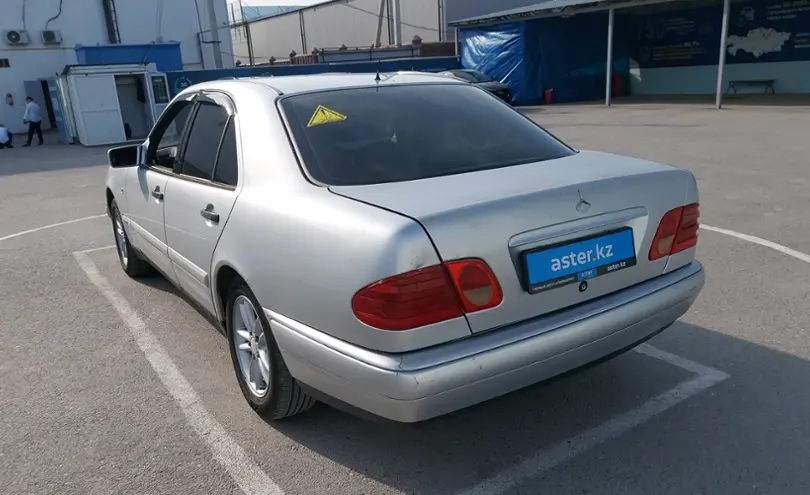 Mercedes-Benz E-Класс 1997 года за 3 000 000 тг. в Шымкент фото 4