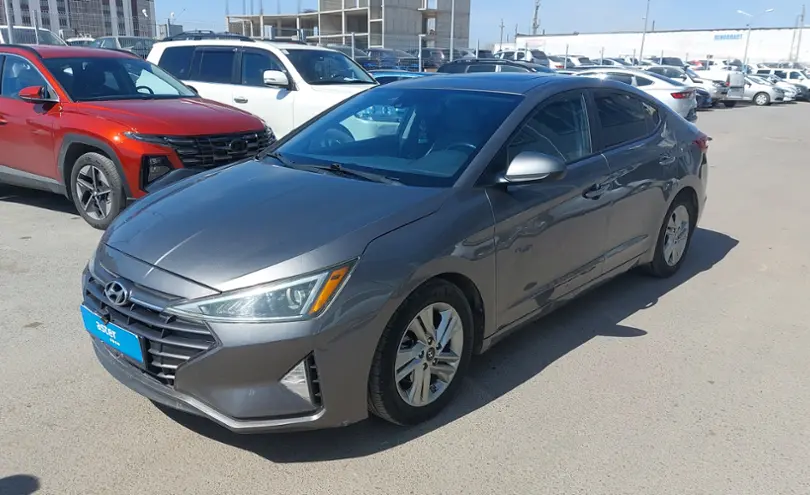 Hyundai Elantra 2019 года за 8 200 000 тг. в Астана