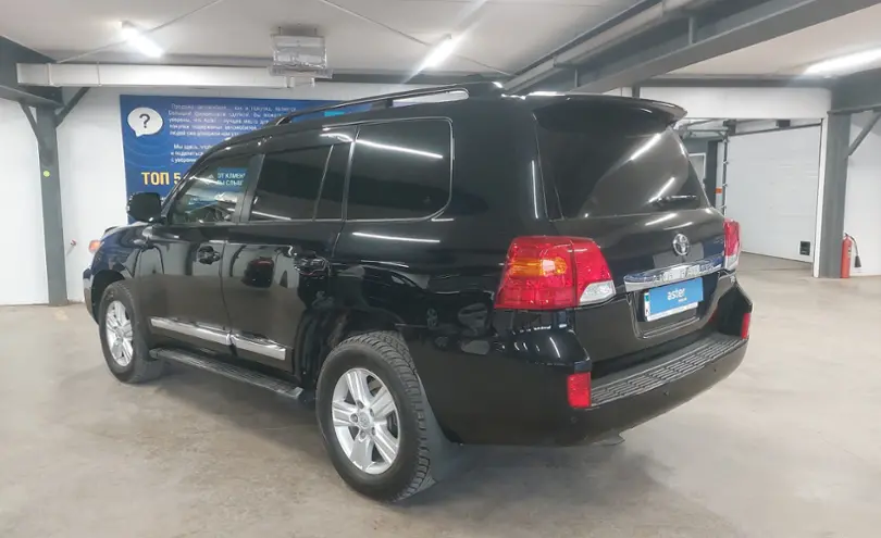 Toyota Land Cruiser 2013 года за 23 000 000 тг. в Астана фото 4