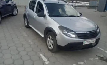 Renault Sandero 2014 года за 3 500 000 тг. в Караганда фото 3