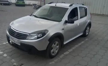 Renault Sandero 2014 года за 3 500 000 тг. в Караганда фото 1