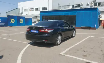 Toyota Camry 2019 года за 13 000 000 тг. в Алматы фото 3