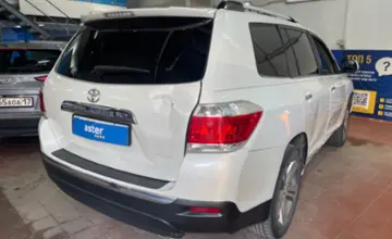 Toyota Highlander 2012 года за 12 000 000 тг. в Астана