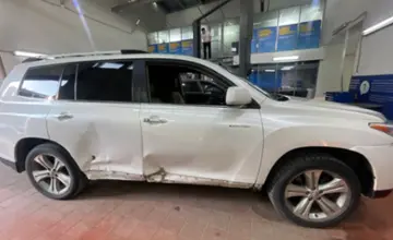 Toyota Highlander 2012 года за 12 000 000 тг. в Астана фото 4