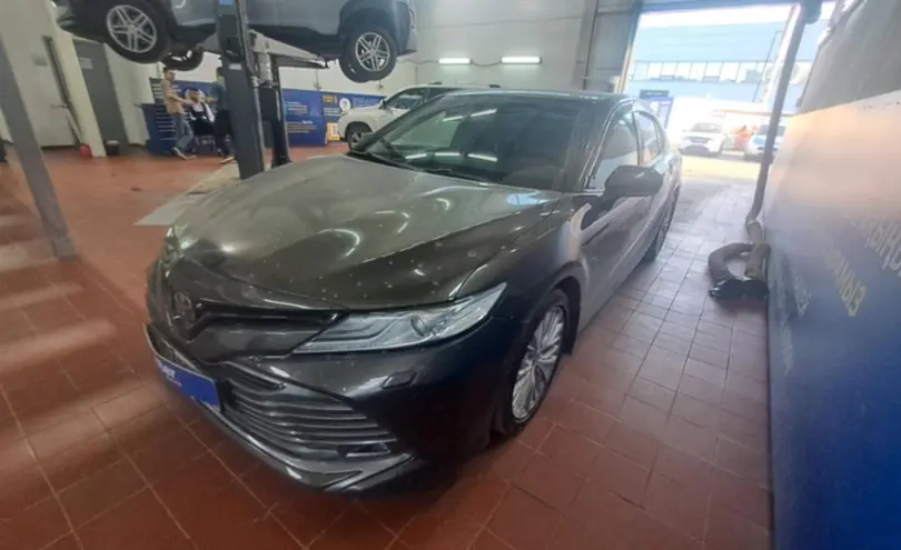 Toyota Camry 2021 года за 16 500 000 тг. в Астана