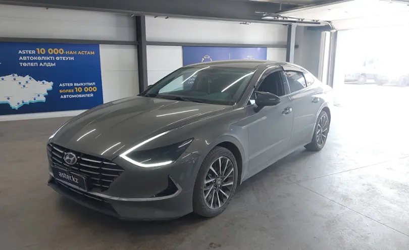 Hyundai Sonata 2020 года за 12 500 000 тг. в Астана