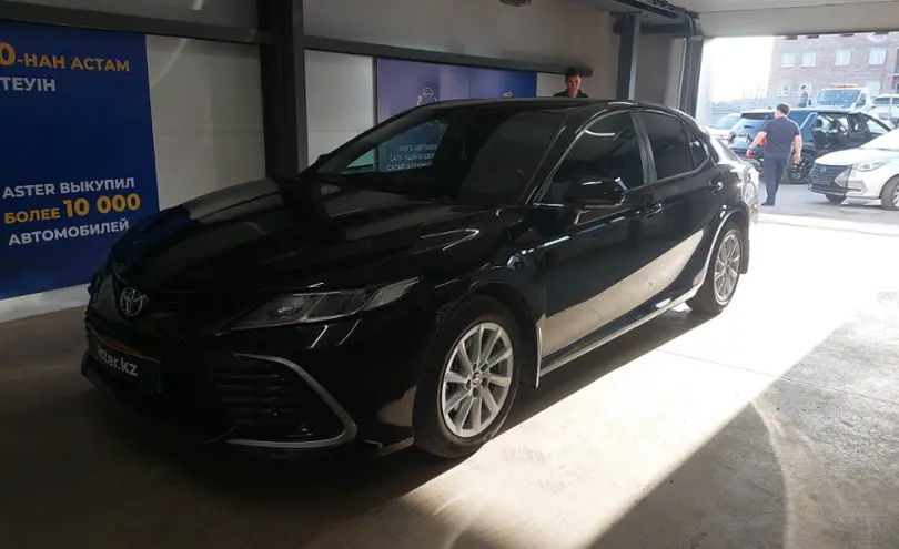 Toyota Camry 2022 года за 14 000 000 тг. в Астана