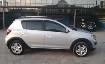 Renault Sandero 2018 года за 5 500 000 тг. в Караганда фото 4