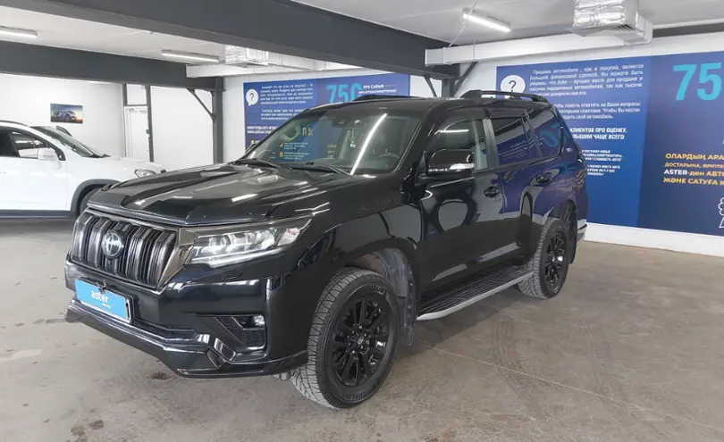 Toyota Land Cruiser Prado 2021 года за 30 000 000 тг. в Астана
