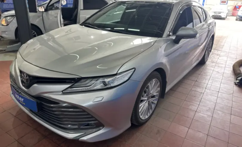 Toyota Camry 2018 года за 13 000 000 тг. в Астана