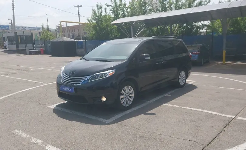 Toyota Sienna 2015 года за 13 000 000 тг. в Алматы