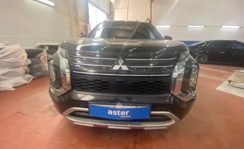 Mitsubishi Outlander 2024 года за 18 000 000 тг. в Астана фото 2
