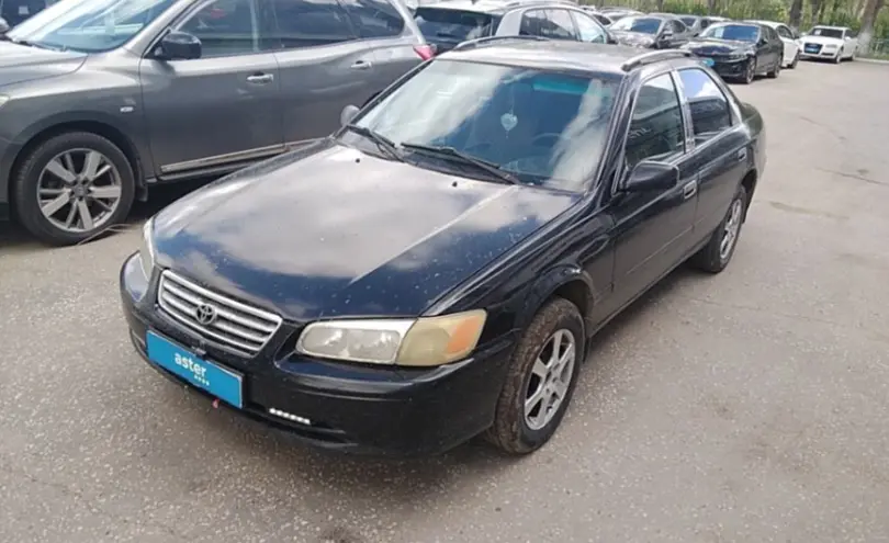 Toyota Camry 2000 года за 3 200 000 тг. в Актобе