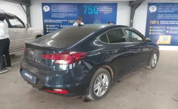Hyundai Elantra 2019 года за 8 200 000 тг. в Астана фото 3