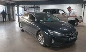 Hyundai Elantra 2019 года за 8 200 000 тг. в Астана фото 2