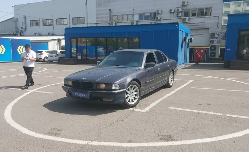 BMW 7 серии 1994 года за 2 500 000 тг. в Алматы