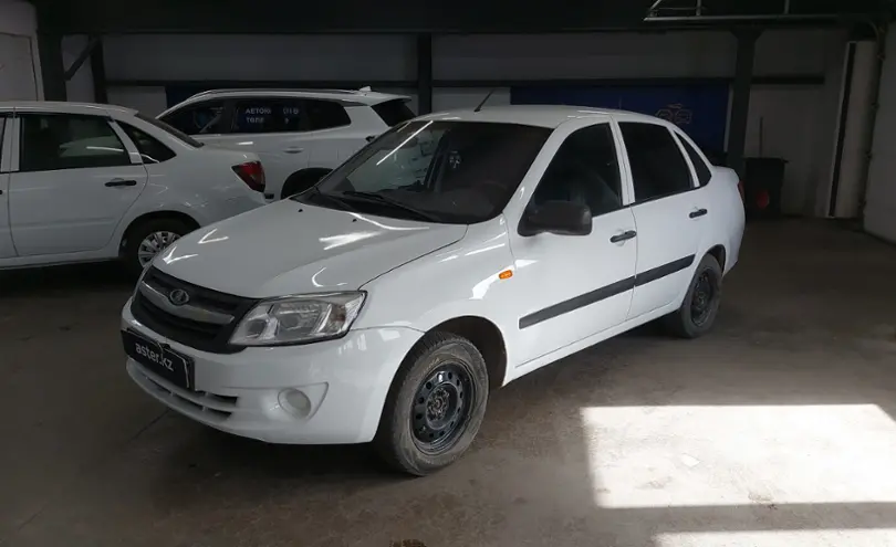 LADA (ВАЗ) Granta 2013 года за 2 200 000 тг. в Астана