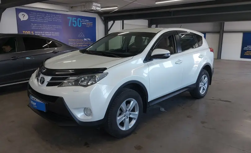 Toyota RAV4 2014 года за 10 000 000 тг. в Астана