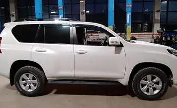 Toyota Land Cruiser Prado 2013 года за 13 500 000 тг. в Караганда фото 4