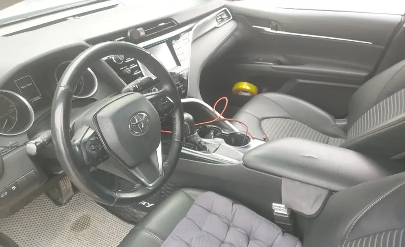 Toyota Camry 2017 года за 11 000 000 тг. в Алматы фото 5