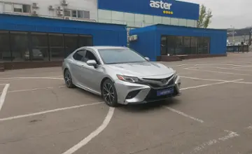 Toyota Camry 2017 года за 11 000 000 тг. в Алматы фото 2
