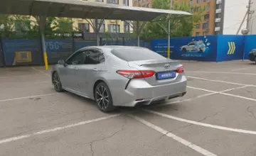 Toyota Camry 2017 года за 11 000 000 тг. в Алматы фото 4