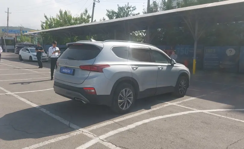 Hyundai Santa Fe 2018 года за 12 000 000 тг. в Алматы фото 3