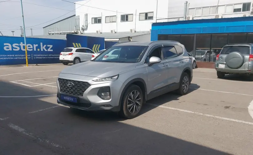 Hyundai Santa Fe 2018 года за 12 000 000 тг. в Алматы