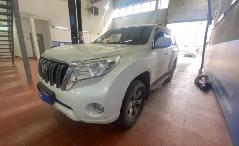 Toyota Land Cruiser Prado 2013 года за 16 000 000 тг. в Астана