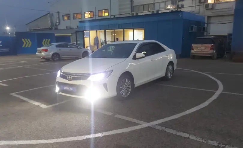 Toyota Camry 2014 года за 10 000 000 тг. в Алматы