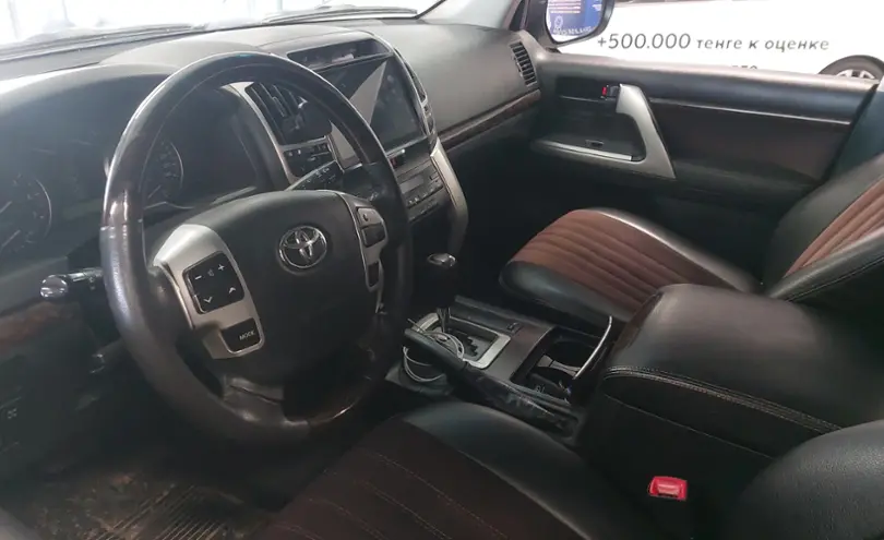 Toyota Land Cruiser 2013 года за 20 000 000 тг. в Астана фото 5